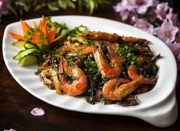 yulong-river-yangshuo-restaurant-yangshuo-mountain-retreat-china