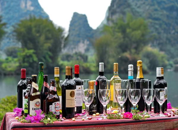 yulong-river-yangshuo-restaurant-yangshuo-mountain-retreat-china