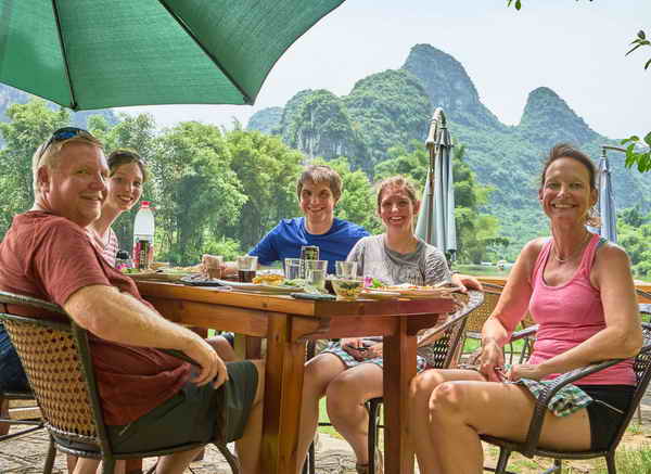 yulong-river-yangshuo-restaurant-yangshuo-mountain-retreat-china
