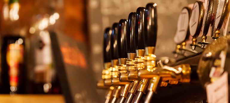 Yangshuo best bars - Demo brew pub